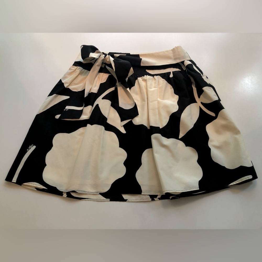 Lilly Pulitzer Black & Cream Floral Skirt w/ Bow Sash Size 8